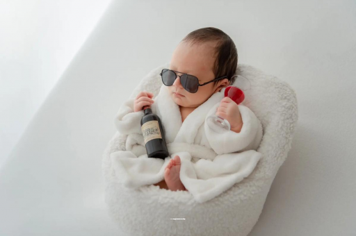 柳州宝宝嘴唇上翘